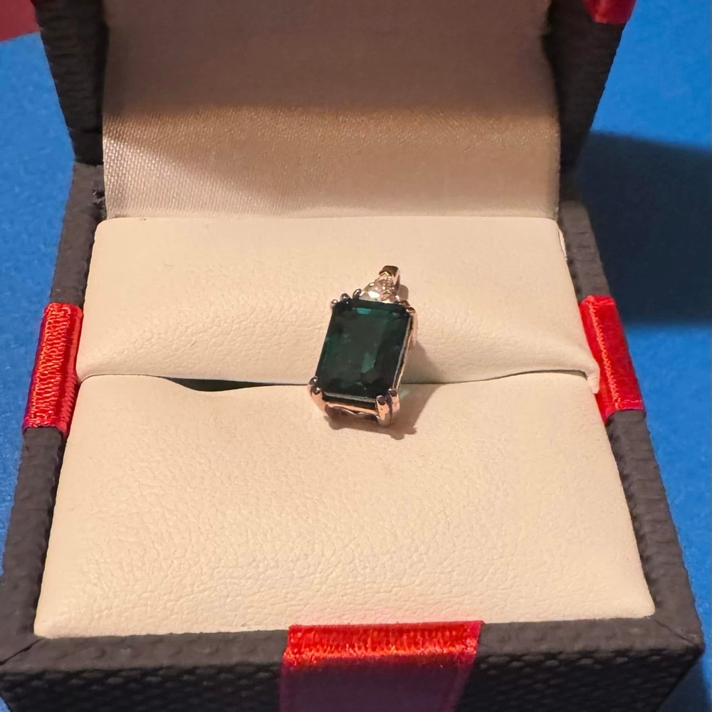 JTV Deep Green Gemstone Ring